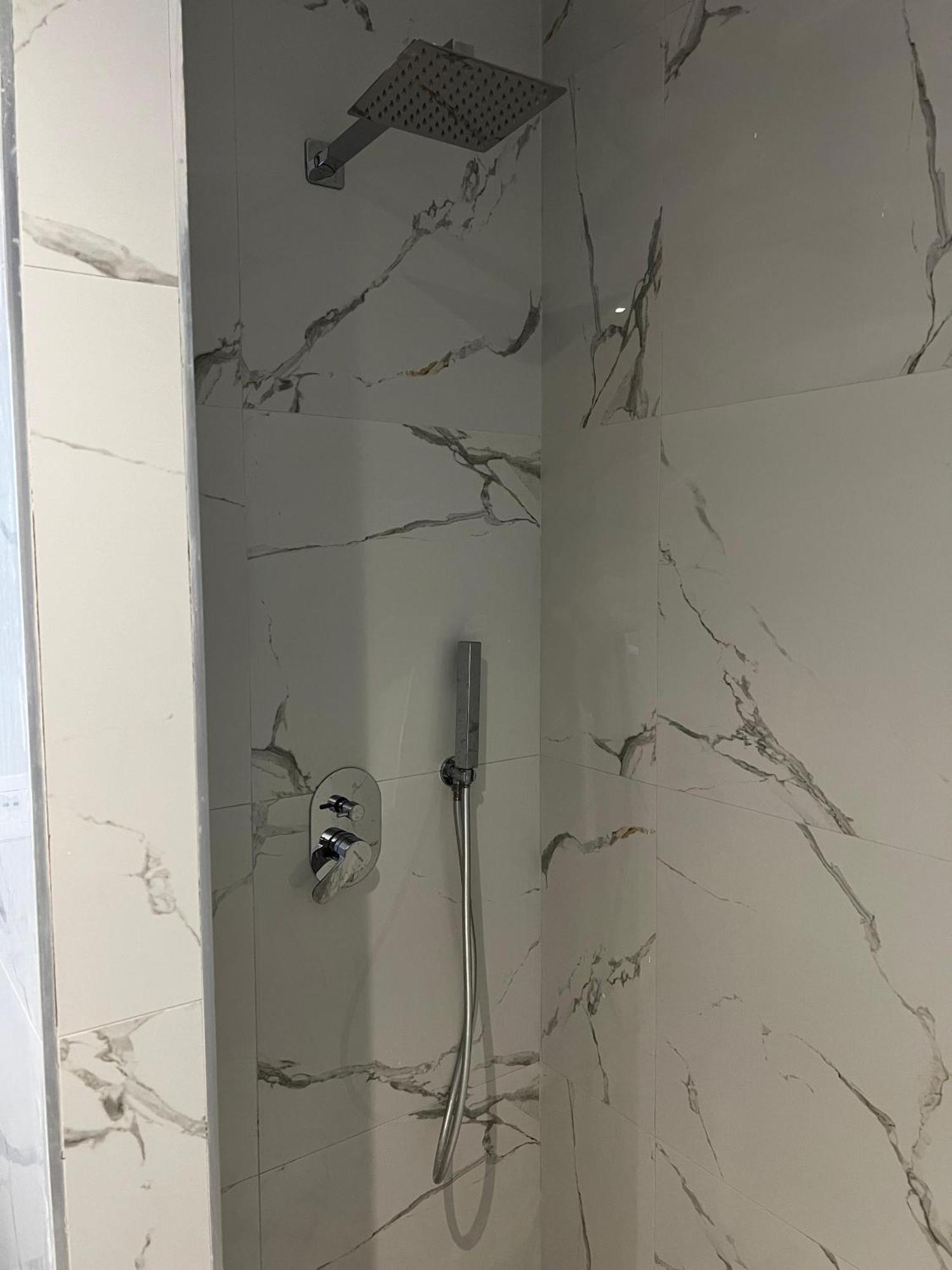 Apartament Season *